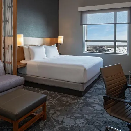 Hyatt Place Indianapolis Downtown Exterior photo