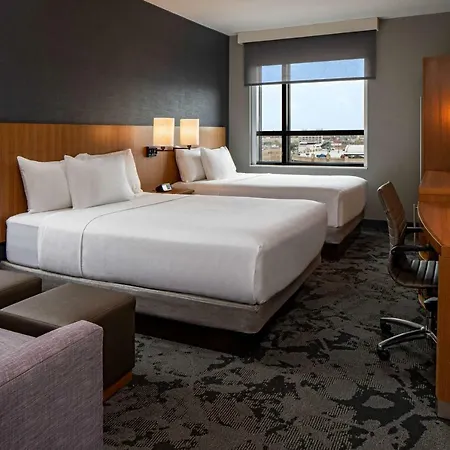 Hyatt Place Indianapolis Downtown Exterior photo